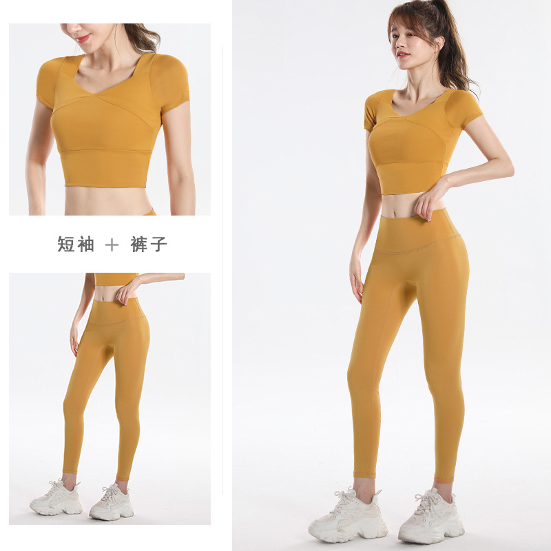 ชุดออกกำลังกายแห้งเร็วพร้อมบรา - Yoga Fitness Usa บทวิจารณ์และราคา